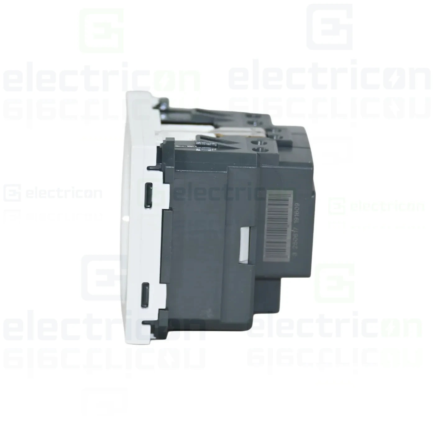 hager-priza-alb-45m [6]