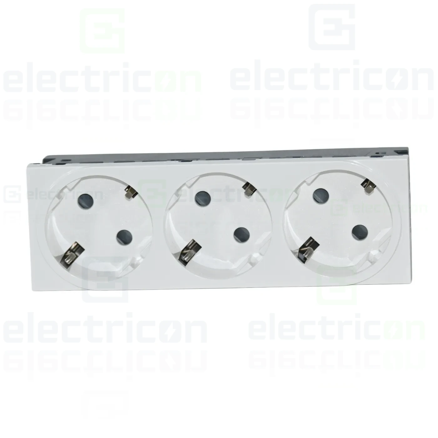 hager-priza-alb-45m [6]