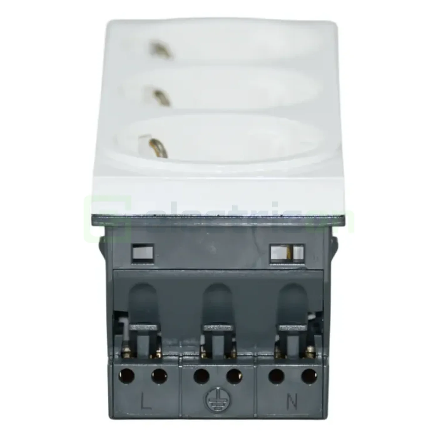 hager-priza-alb-45m [4]