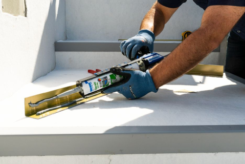 Cartuș adeziv elastic negru Weicon Flex 310 MS Classic 310ml [2]