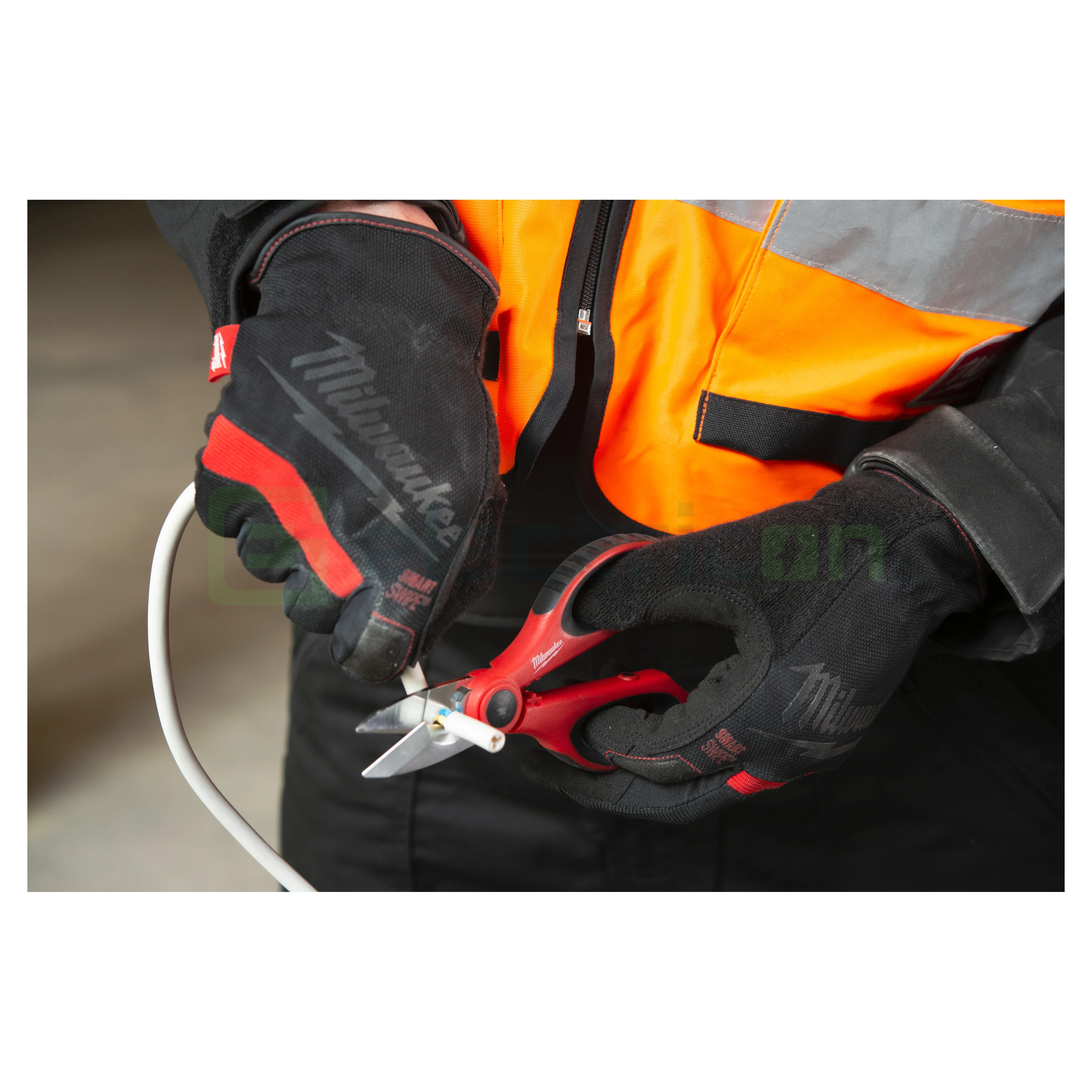 foarfeca-electric [3]