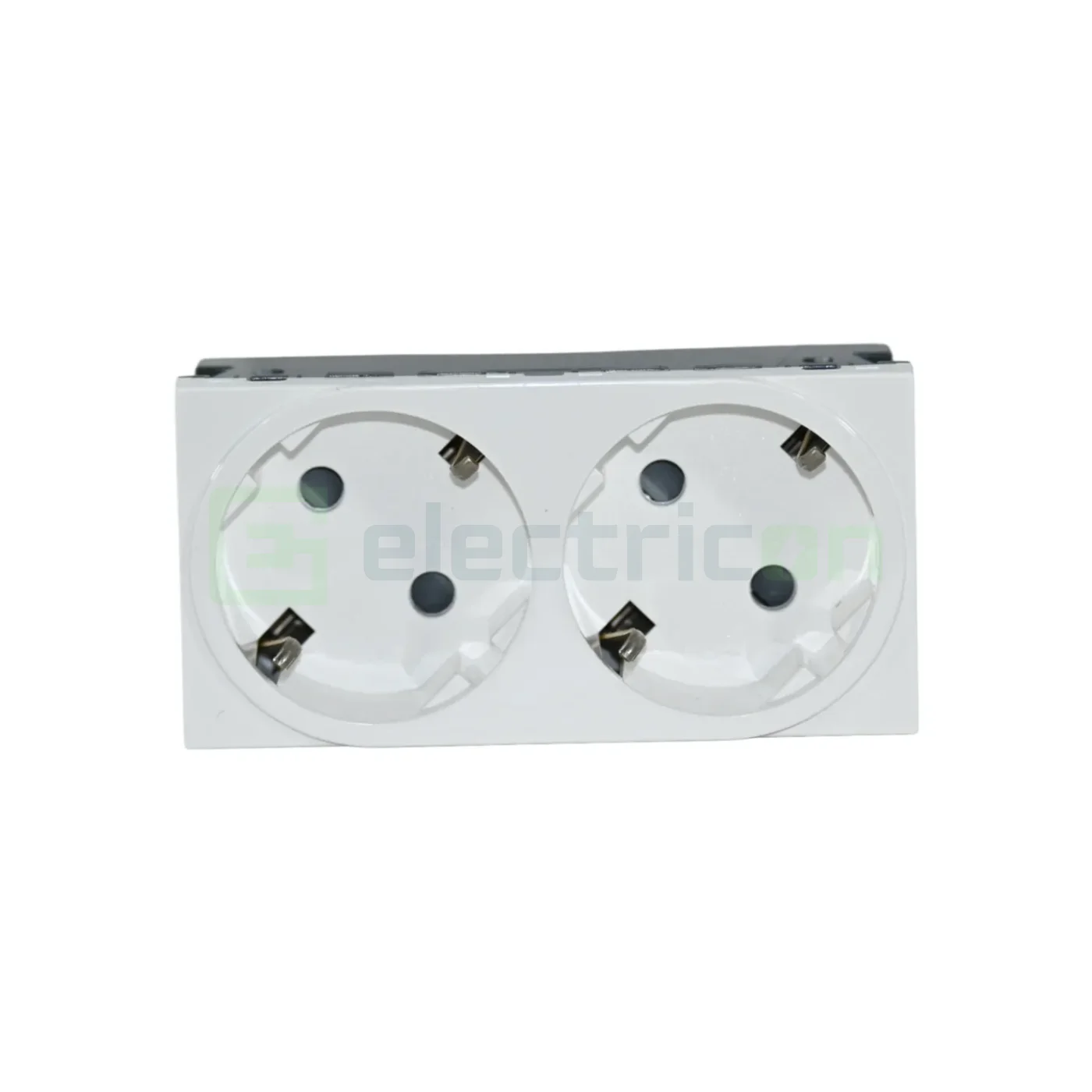 Accesorii canal cablu - hager-priza-alb-45m