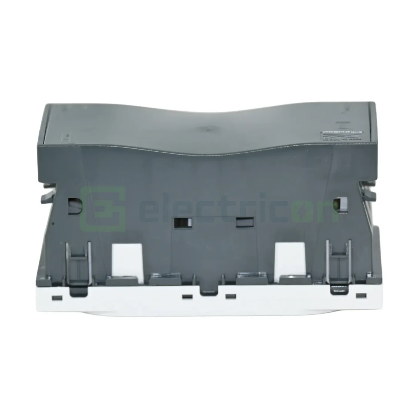 hager-priza-alb-45m [4]