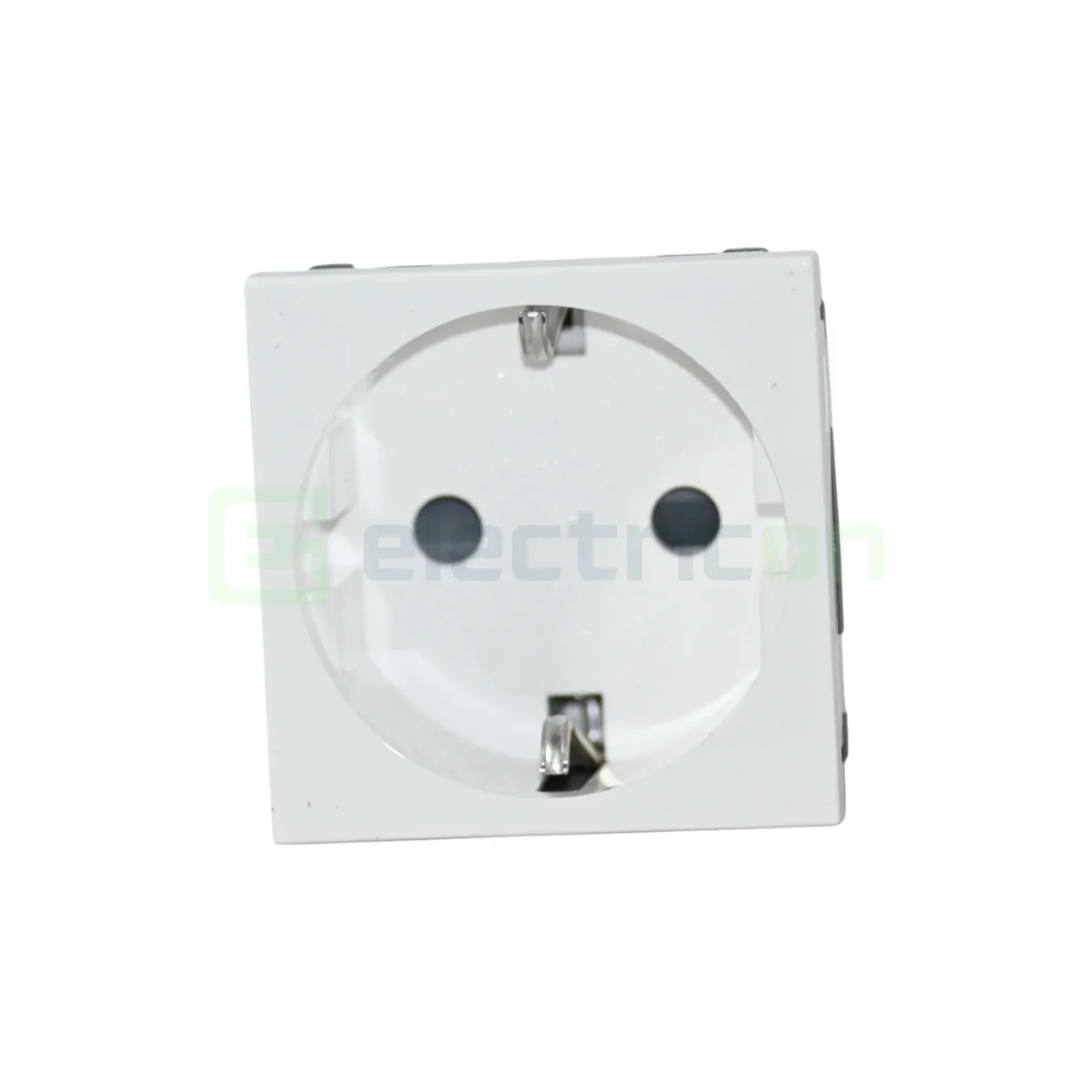 hager-priza-alb-45m [1]