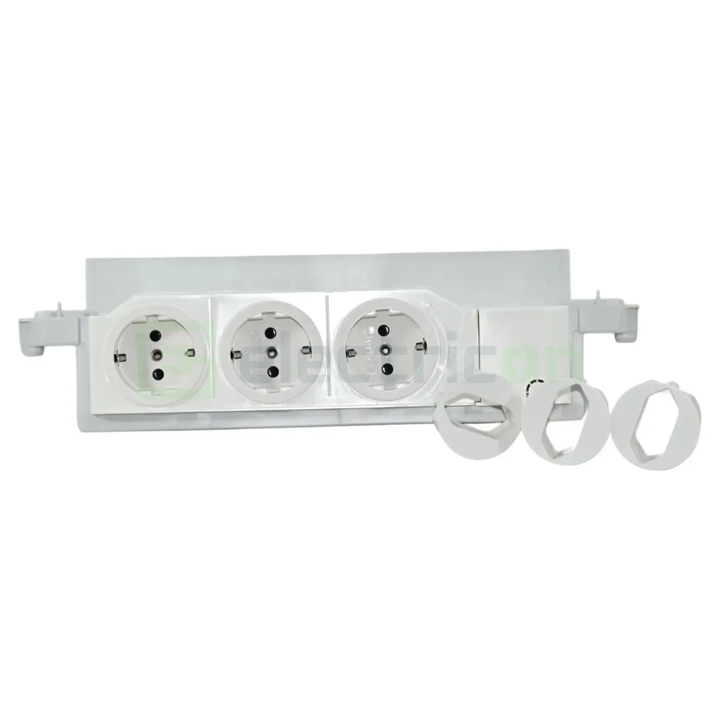 Accesorii tablouri electrice - Priza tripla pentru Tablouri Volta multimedia, Hager, VZ00UP