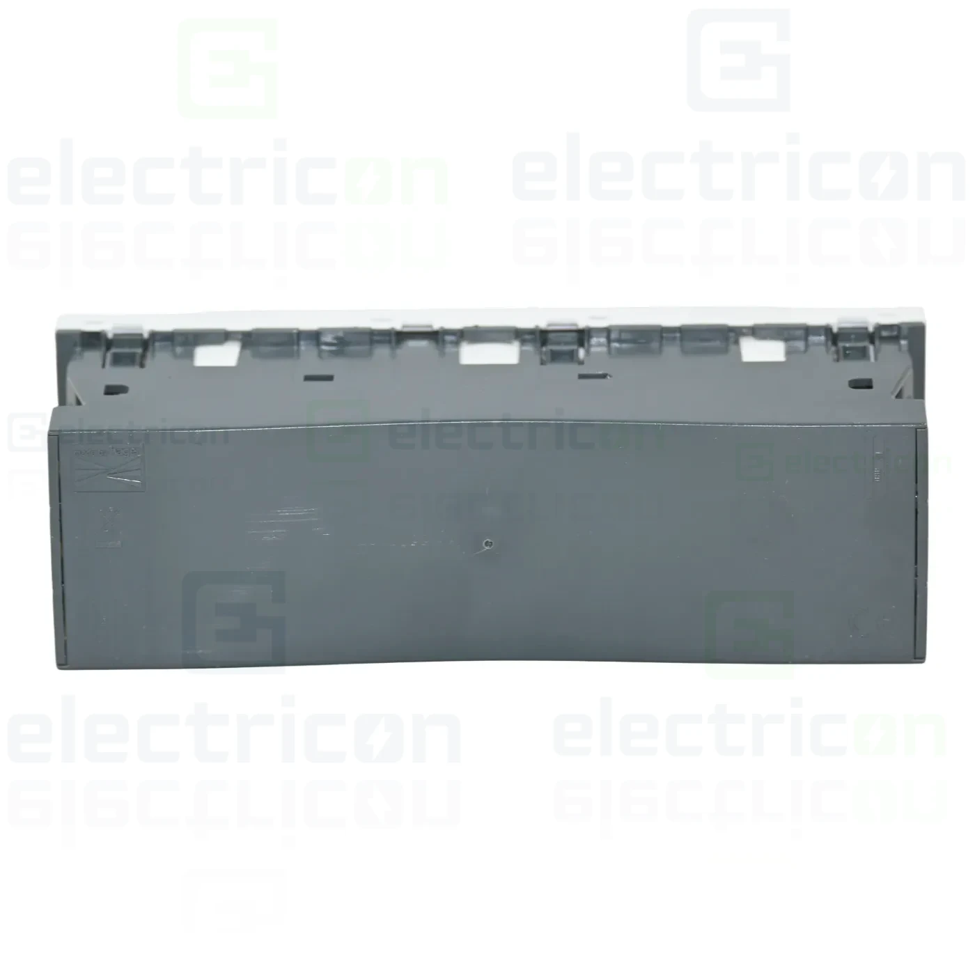 hager-priza-alb-45m [4]