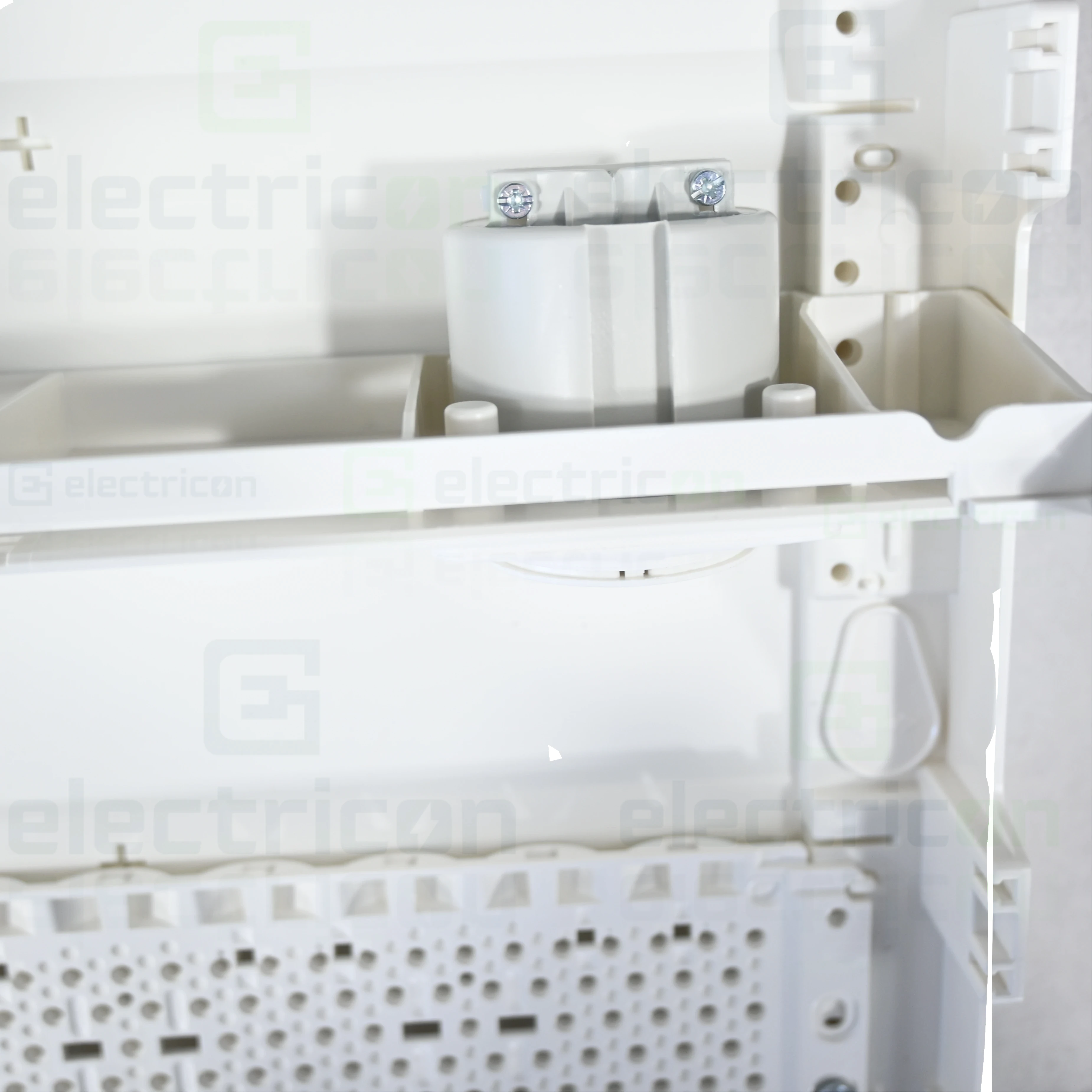 Tablou combo (hibrid), aparent,60 module, (24 module curent +36 module multimedia), IP30, Volta, Hager, VA602NWH [4]