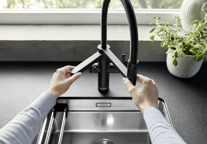 BLANCO EVOL-S PRO Filter negru mat cu cap extractibil cu funcție duș [5]