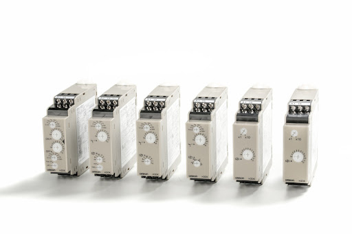H3DK-S1A 12DC, Releu de timp, Interval citire: 0,1s...1200h, 12V AC/DC, 4 moduri functionare, 250V AC / 5A [5]