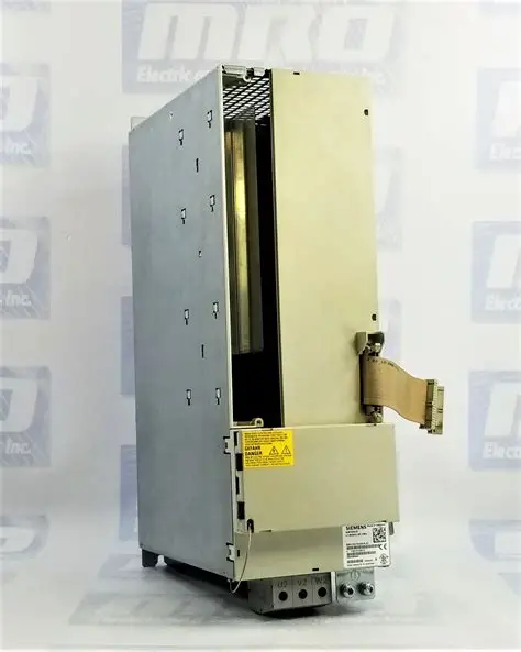 Control Proces si Vizualizare - 6SN1123-1AA00-0LA3, MODUL DE PUTERE SIMODRIVE 611, 1 AXĂ, RĂCIRE INTERNĂ, CURENTI NOMINAL MOTOR: Vorschub = 42 A Hauptspindel = 45 A