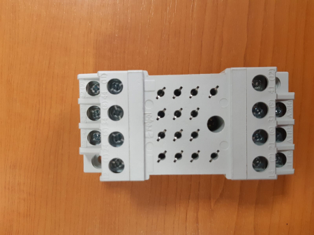Lichidare stoc - GZ-14U, socplu pentru releu din gama R15-L