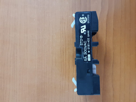 STD-8, releu 8 pini, 5A, 300 V AC [1]