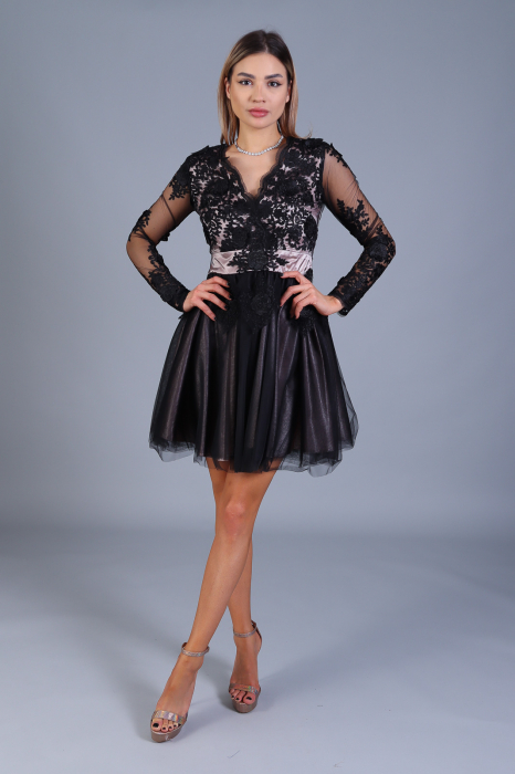 Rochie ENGROS Lora Neagra cu aplicatii din dantela 3D [2]