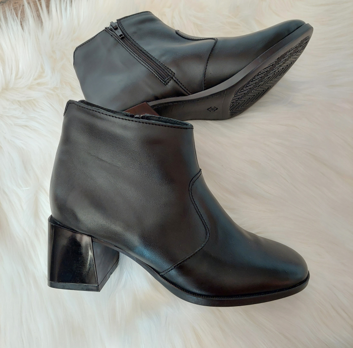 Botine scurte Janet toc gros piele naturala [3]