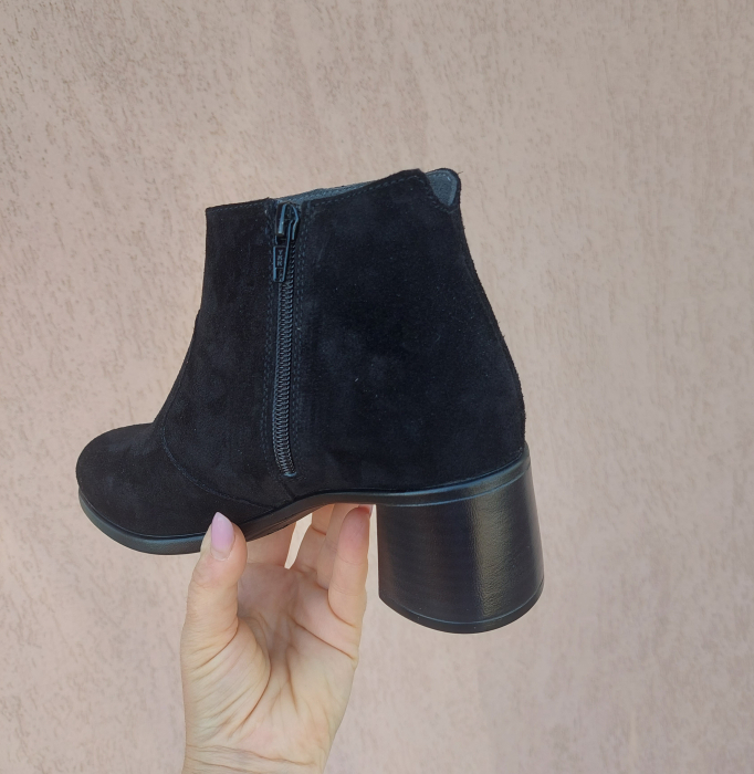 Botine scurte toc gros piele întoarsă velur [2]