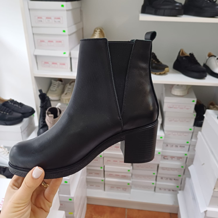 Botine Sila cu model fermoar din piele naturala [2]