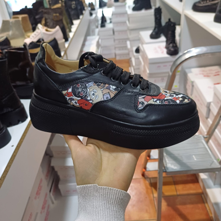 Femei - Adidas din piele naturala Asty imprimeu catei