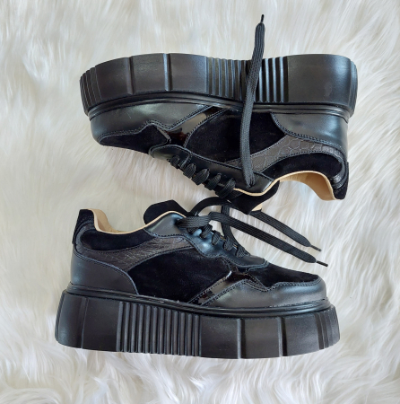 Adidas din piele naturala Giulia [1]