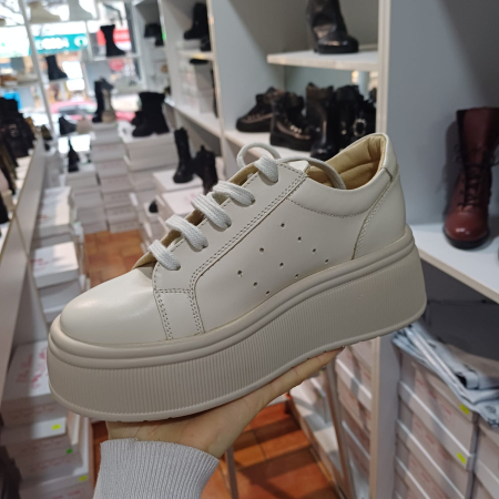 Adidas din piele naturala Asty [1]