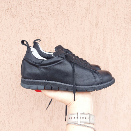 Femei - Adidas negru  din piele naturală
