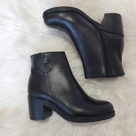 Botine și cizme scurte - Botine Sila din piele naturală cu butoni