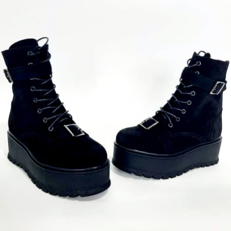 Femei - Ghete Amanda cu catarame din piele intoarsa