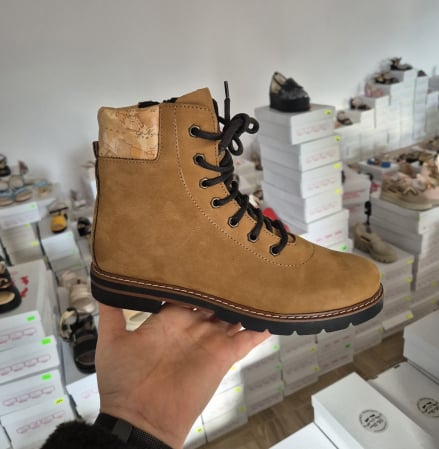 Ghete și bocanci - Ghete tip insuleta piele nabuc