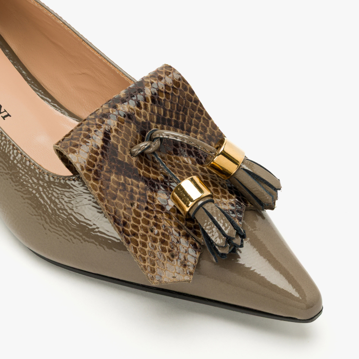 Pantofi Dama Eleganti, Piele Naturala Lacuita Bej, Imprimeu Piton, Ciucuri Decorativi si Toc Jos 2 cm, Renzoni 8685 [4]