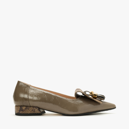 Pantofi Dama Eleganti, Piele Naturala Lacuita Bej, Imprimeu Piton, Ciucuri Decorativi si Toc Jos 2 cm, Renzoni 8685 [1]