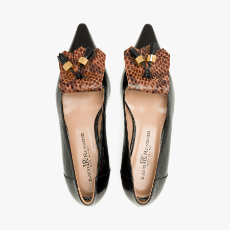 Pantofi Dama Eleganti din Piele Naturala Lacuita, Culoare Maro Inchis, Varf Ascutit, Accesorii Aurii, Toc Jos 2 cm, Renzoni 8685 [2]