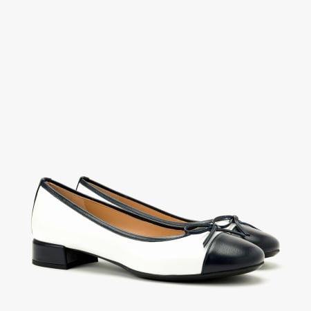 Pantofi Dama - Pantofi Dama Eleganti, Piele Naturala Alba, Varf Contrastant Bleumarin, Toc Bloc 3 cm, Angelo Giannini 3026