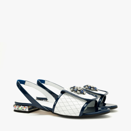 Incaltaminte Dama - Sandale Dama Elegante, Piele Naturala Matlasata Alb cu Bleumarin, Slingback cu Talpa Joasa si Aplicatie Tip Brosa cu Cristale, Renzoni 4414