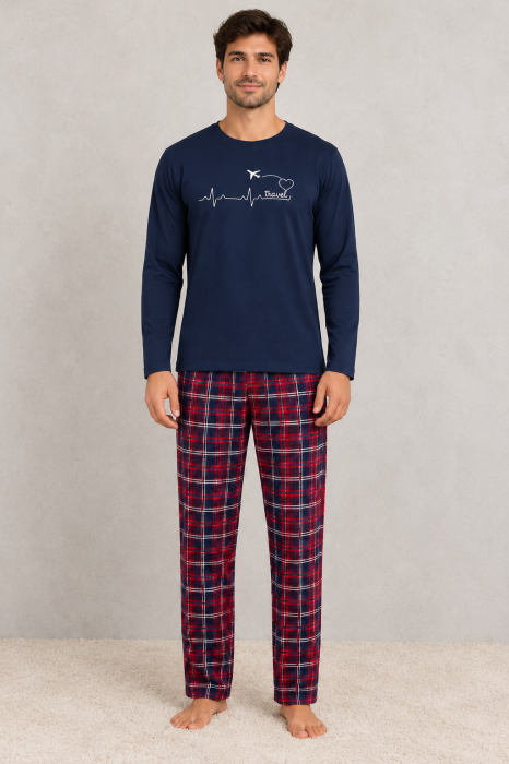 Pijama barbati bleumarin cu pantaloni in carouri rosii, bluza cu maneca lunga si imprimeu Travel [4]