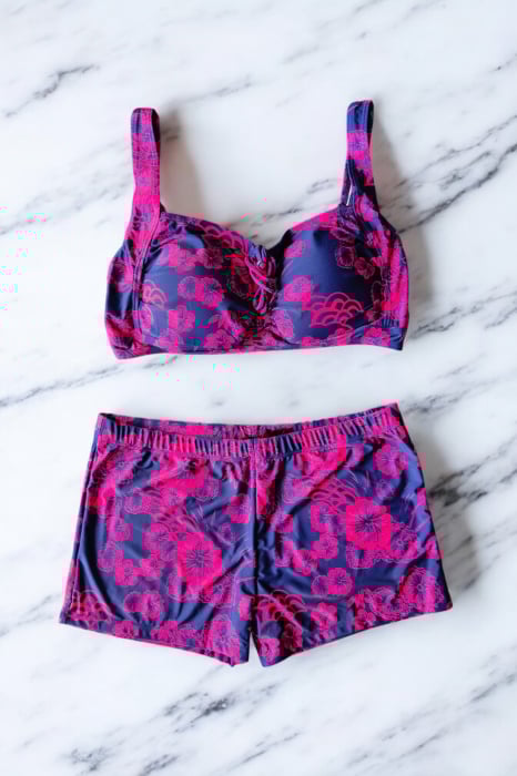 Costum baie dama 2 piese, marime mare, slipi tip pantaloni scurti, rosu Amelie 7128 [2]