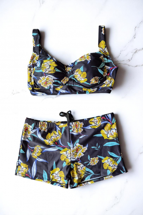 Costum baie dama 2 piese, marime mare, slipi tip pantaloni scurti, tropical yellow M5007 [2]