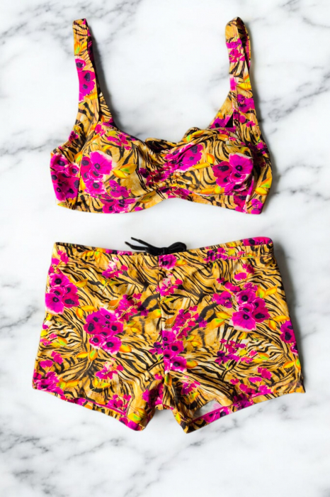 Costum baie dama 2 piese, marime mare, slipi tip pantaloni scurti, pink roses 22092 [2]