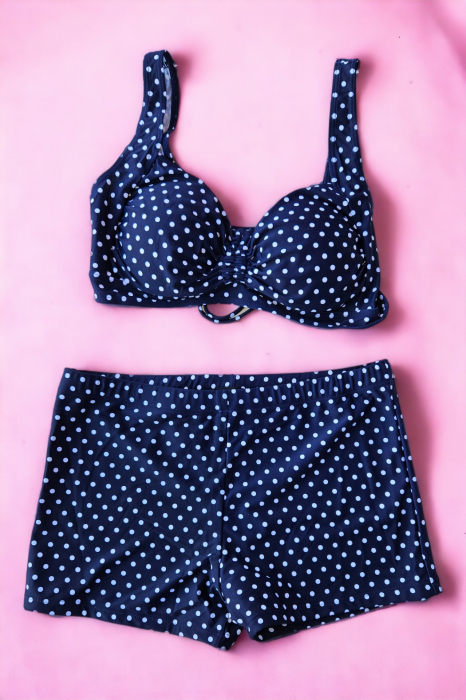 Costum de baie 2 piese, marime mare, cu slipi tip pantaloni scurti, sutien bustiera, albastru, Dots embody.ro [2]