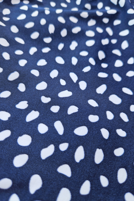 Costum de baie 2 piese, marime mare, cu slipi tip pantaloni scurti, sutien bustiera, bleumarin, Iris embody.ro [5]