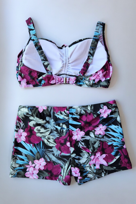 Costum de baie 2 piese, marime mare, cu slipi tip pantaloni scurti, sutien bustiera, visiniu embody.ro [3]