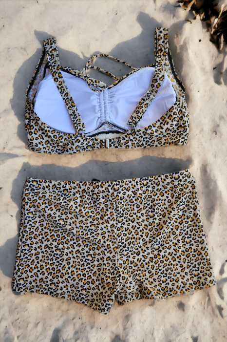 Costum de baie 2 piese, marime mare, cu slipi tip pantaloni scurti, sutien bustiera, maro, animal print embody.ro [3]