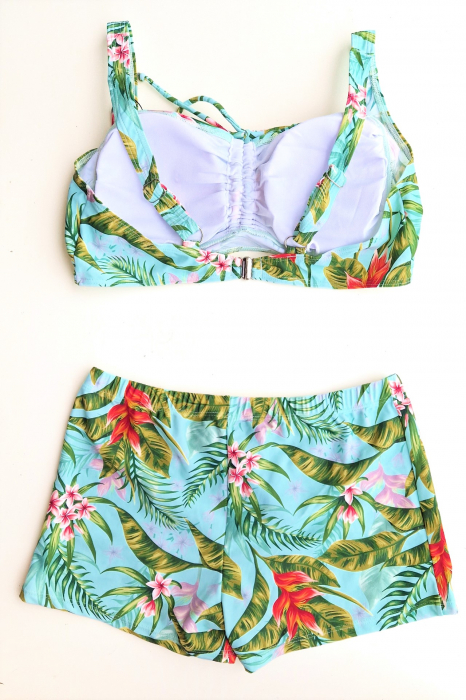 Costum de baie 2 piese, marime mare, cu slipi tip pantaloni scurti, sutien bustiera, verde, Bya embody.ro [3]