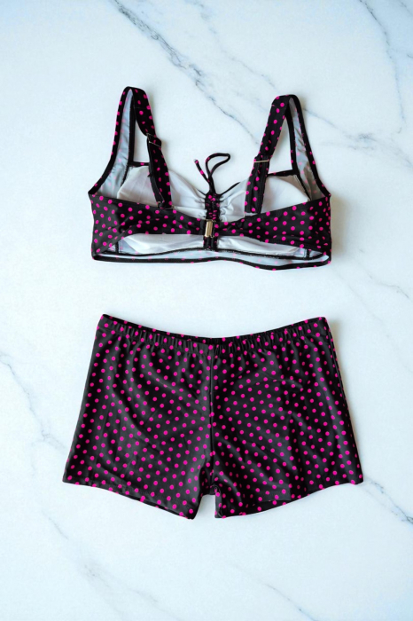Costum de baie 2 piese, marime mare, slipi tip pantaloni scurti, sutien bustiera, pink dots 7128 - [2]