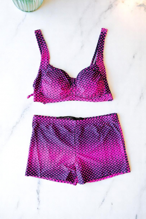 Costum de baie 2 piese, marime mare, slipi tip pantaloni scurti, sutien bustiera, digital roz 2296 z [2]