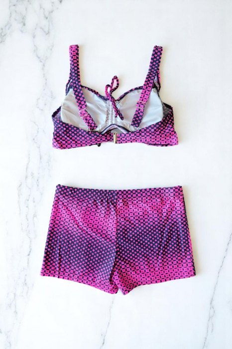 Costum de baie 2 piese, marime mare, slipi tip pantaloni scurti, sutien bustiera, digital roz 2296 z [3]