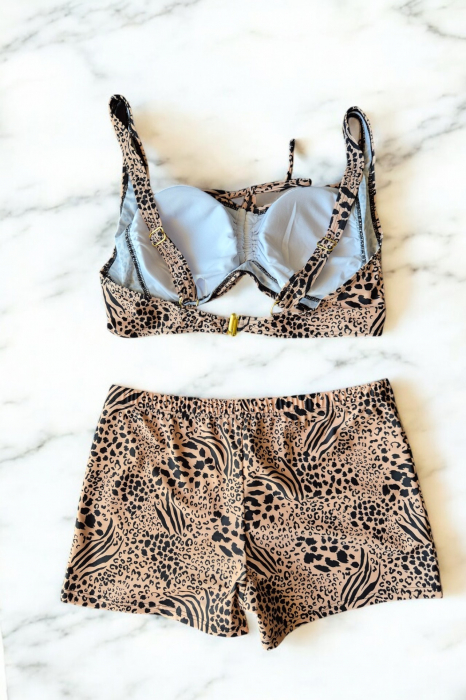 Costum de baie 2 piese, marime mare, cu slipi tip pantaloni scurti, sutien bustiera, embody.ro [3]