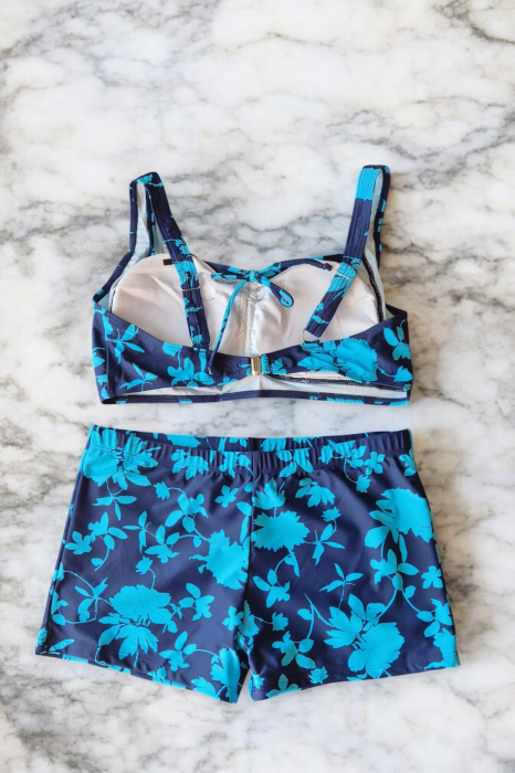 Costum de baie 2 piese, marime mare, cu slipi tip pantaloni scurti, sutien bustiera, embody.ro [3]