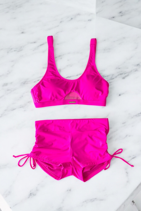 Costum de baie 2 piese, slip pantalon scurt cu incretitura spate, sutien bustiera, roz [3]