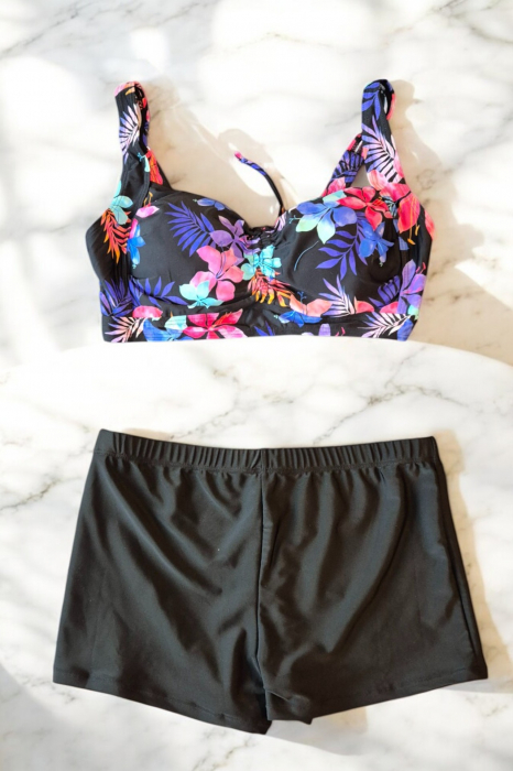 Costum de baie 2 piese, marime mare, slip tip pantaloni scurti, sutien bustiera, alb/negruembody.ro [2]