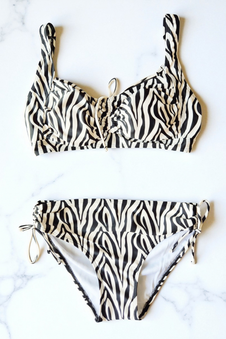 Costum de baie dama, 2 piese, sutien tip bustiera si slip clasic, animal print alb/negru, 5002 [3]