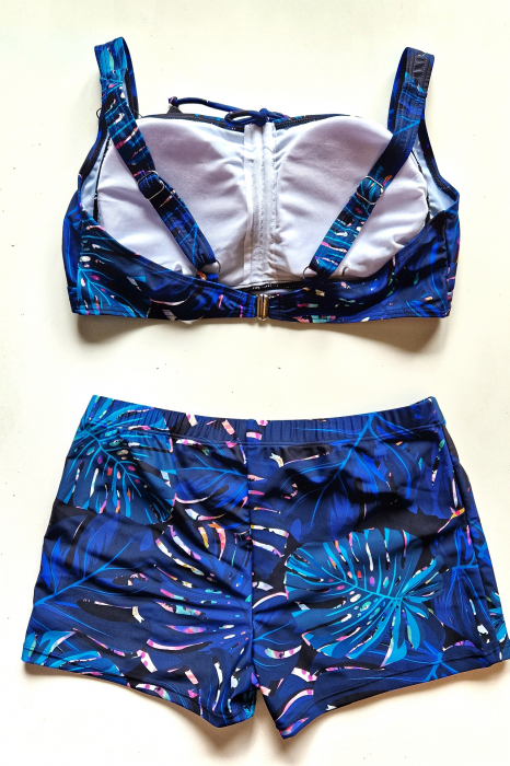 Costum de baie marime mare, cu slipi tip pantaloni scurti, sutien bustiera, albastru inchis, Carla, embody.ro [3]